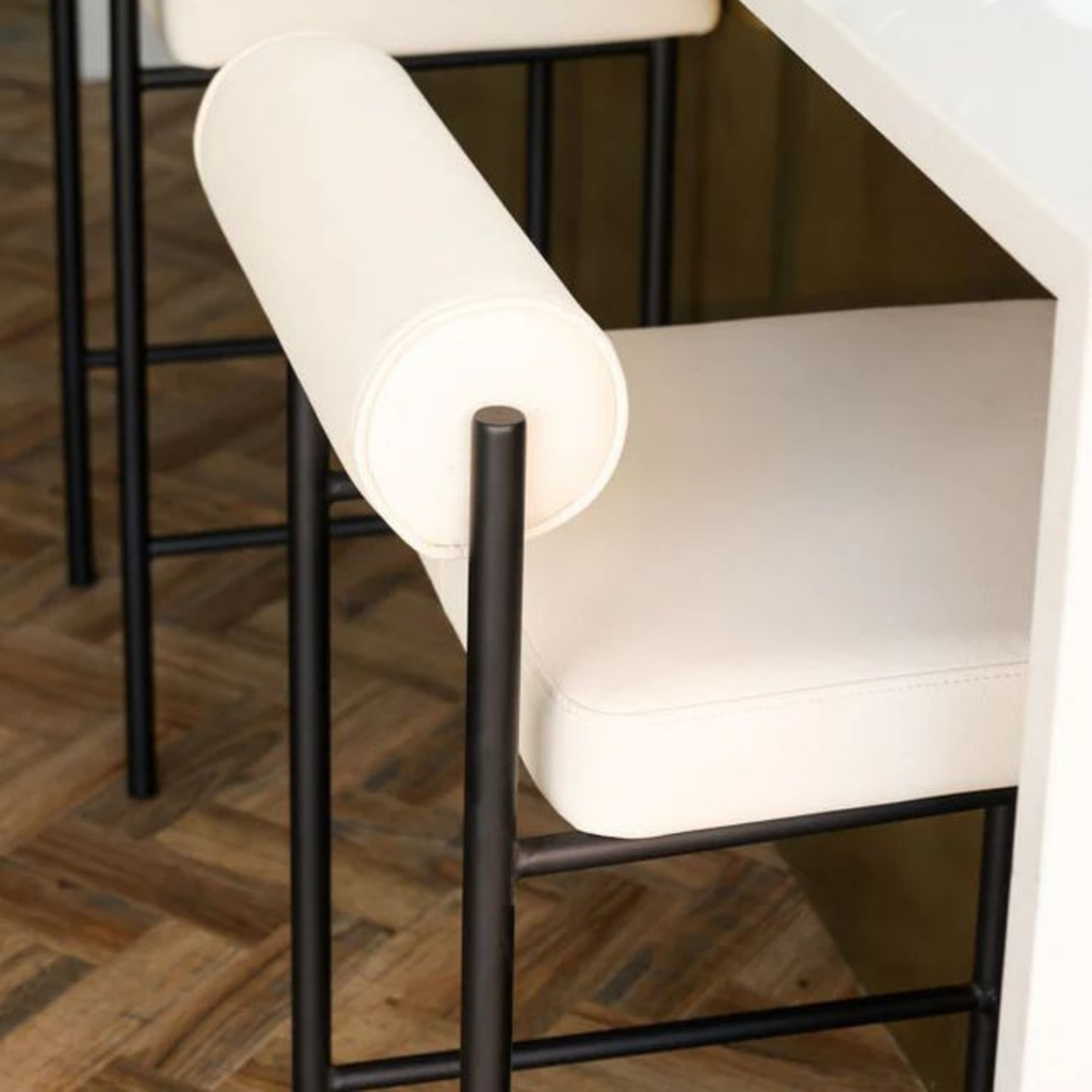 511 Bar & Counter Stool